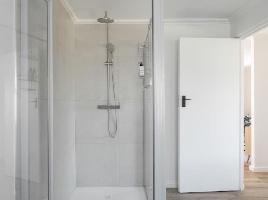 Romantic Villa2 Getaway - beautiful views, kolkol, wifi and back up SOLAR view 3