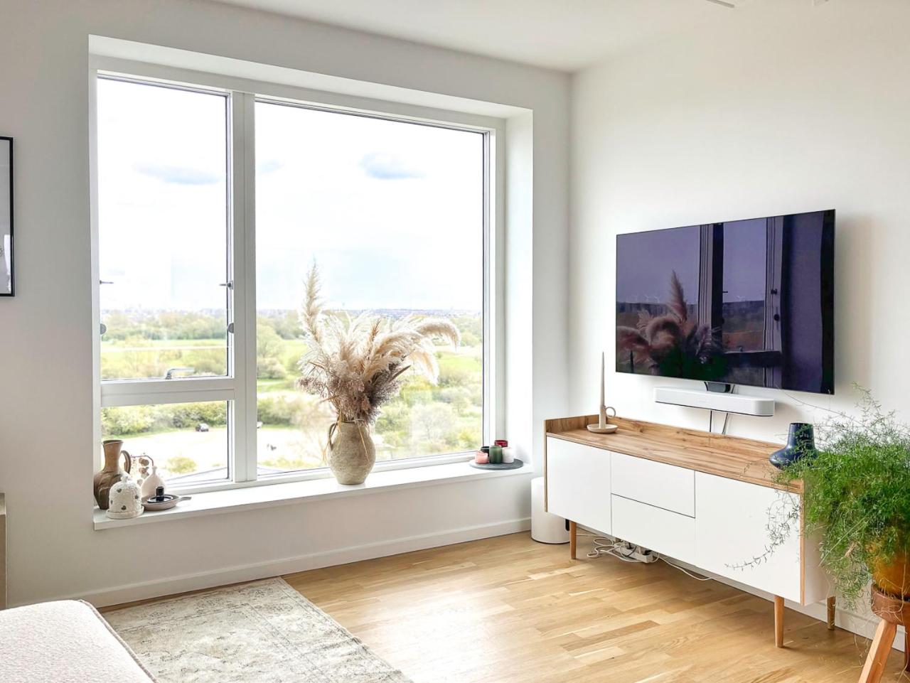 Modern Apartment with Amazing Views