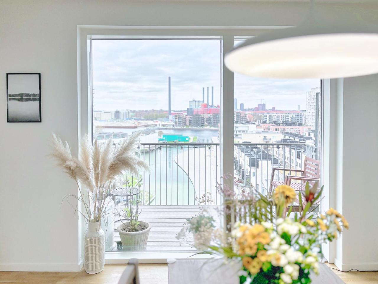 Modern Apartment with Amazing Views