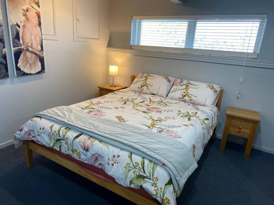 Cosy 2 bedroom unit in Howick close to bus and supermarket view 3