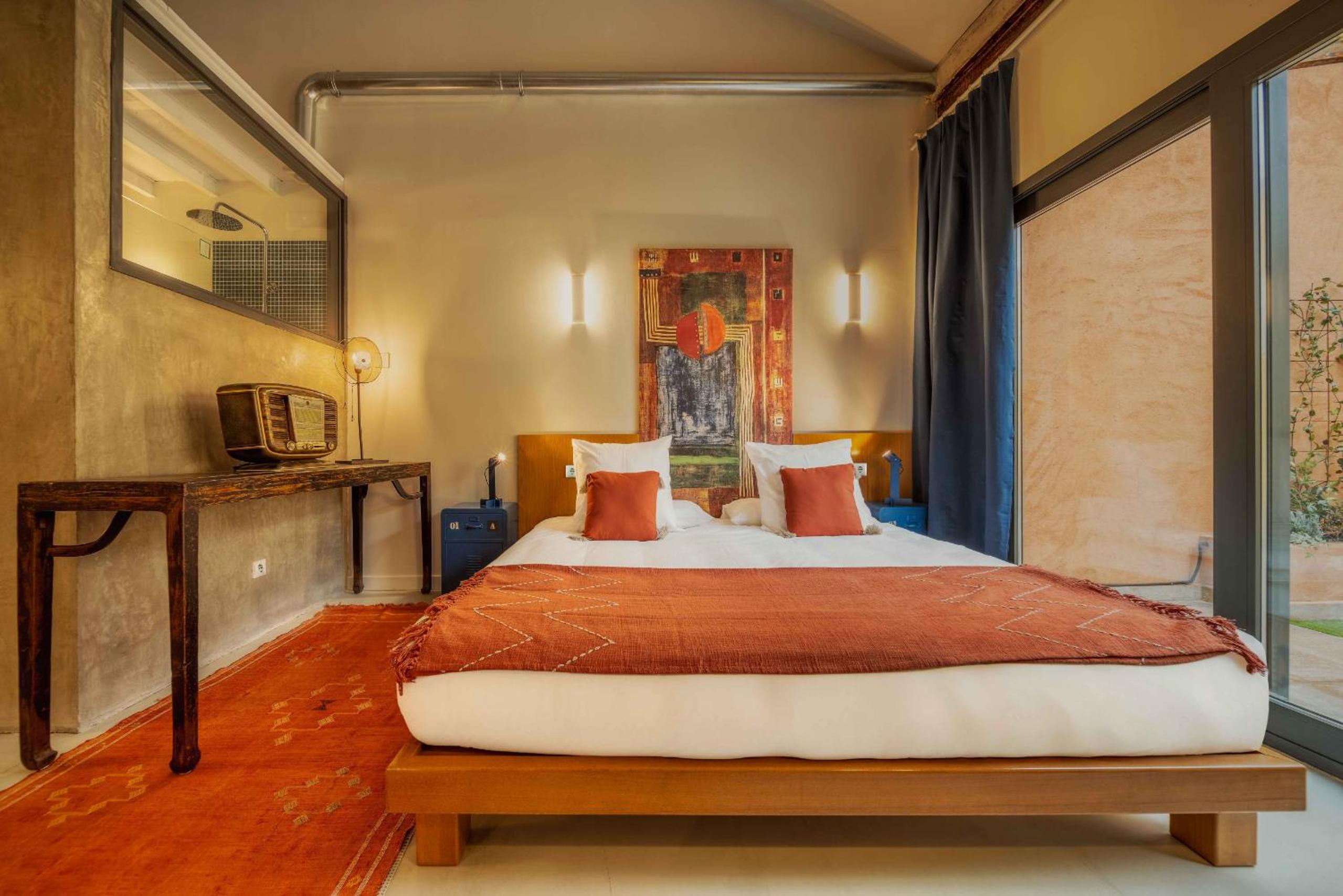 hotel room