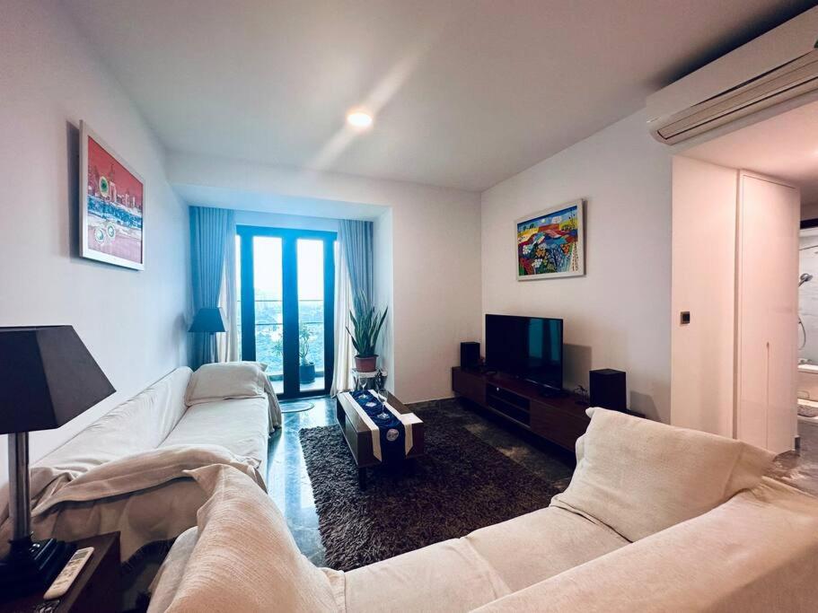 D1mension 3BR Luxury Condo City Center in Dist 1