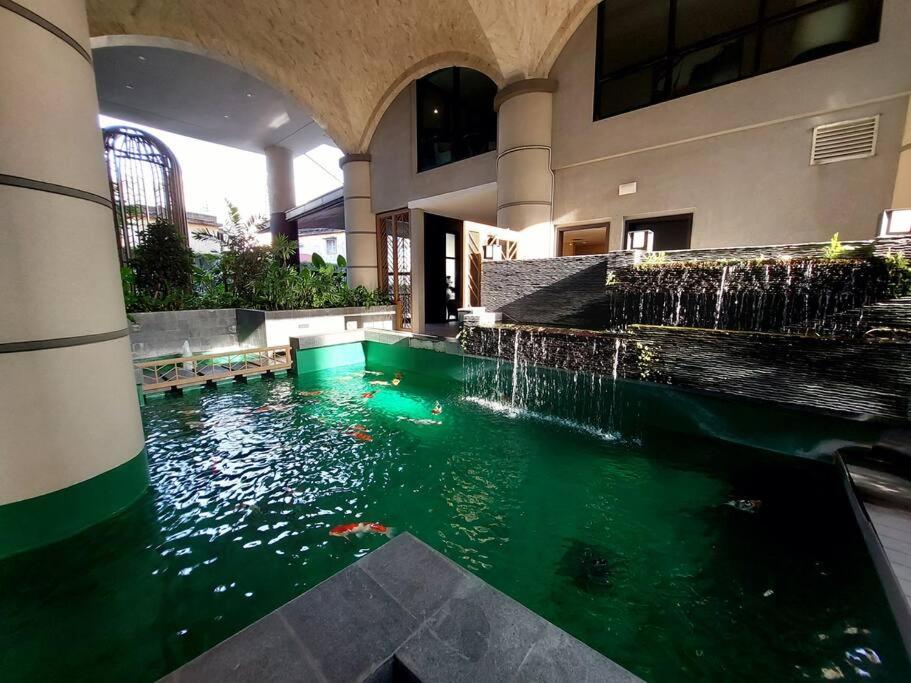 D1mension 3BR Luxury Condo City Center in Dist 1