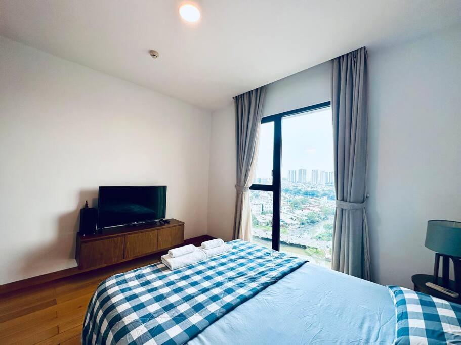 D1mension 3BR Luxury Condo City Center in Dist 1