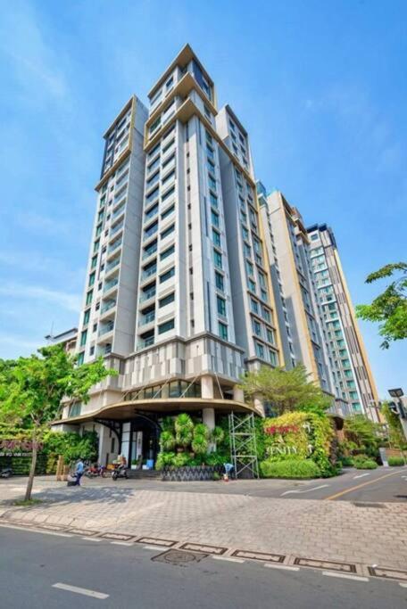 D1mension 3BR Luxury Condo City Center in Dist 1