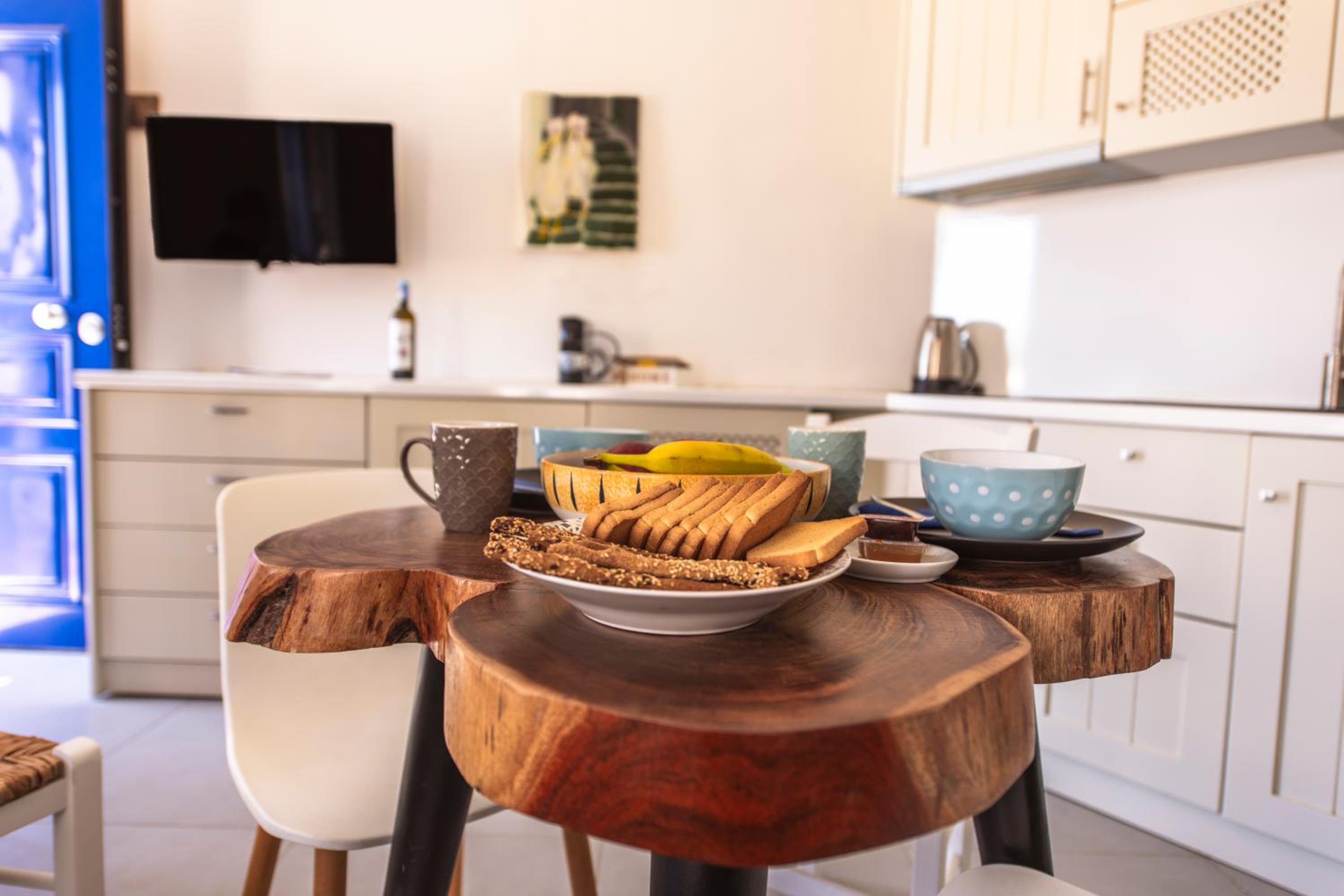 Fresh renovated maisonette close to the beach view 5