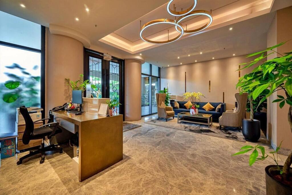 D1mension 3BR Luxury Condo City Center in Dist 1
