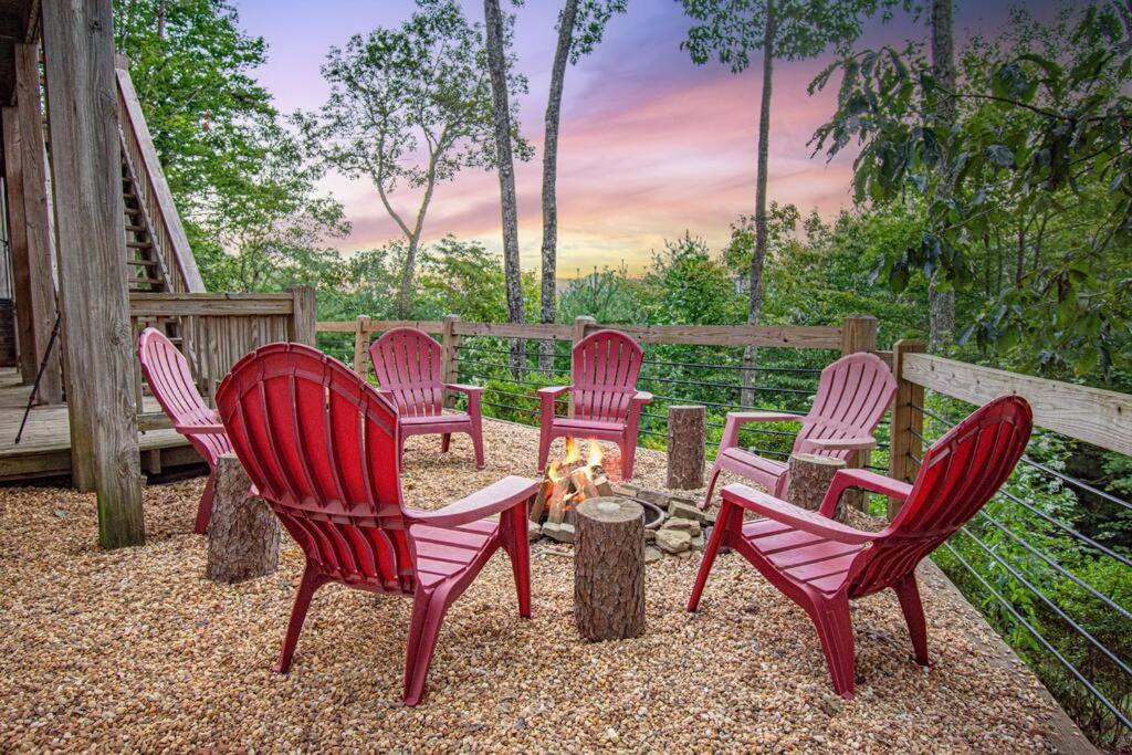Cherry Log Summit Cabin by BK Stays - Family Friendly - Playground - Game Room - Jacuzzi - Amazing Mountain Views view 2