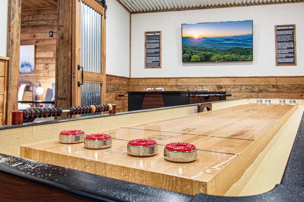 Cherry Log Summit Cabin by BK Stays - Family Friendly - Playground - Game Room - Jacuzzi - Amazing Mountain Views view 4