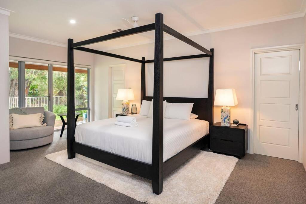 The Bay Retreat