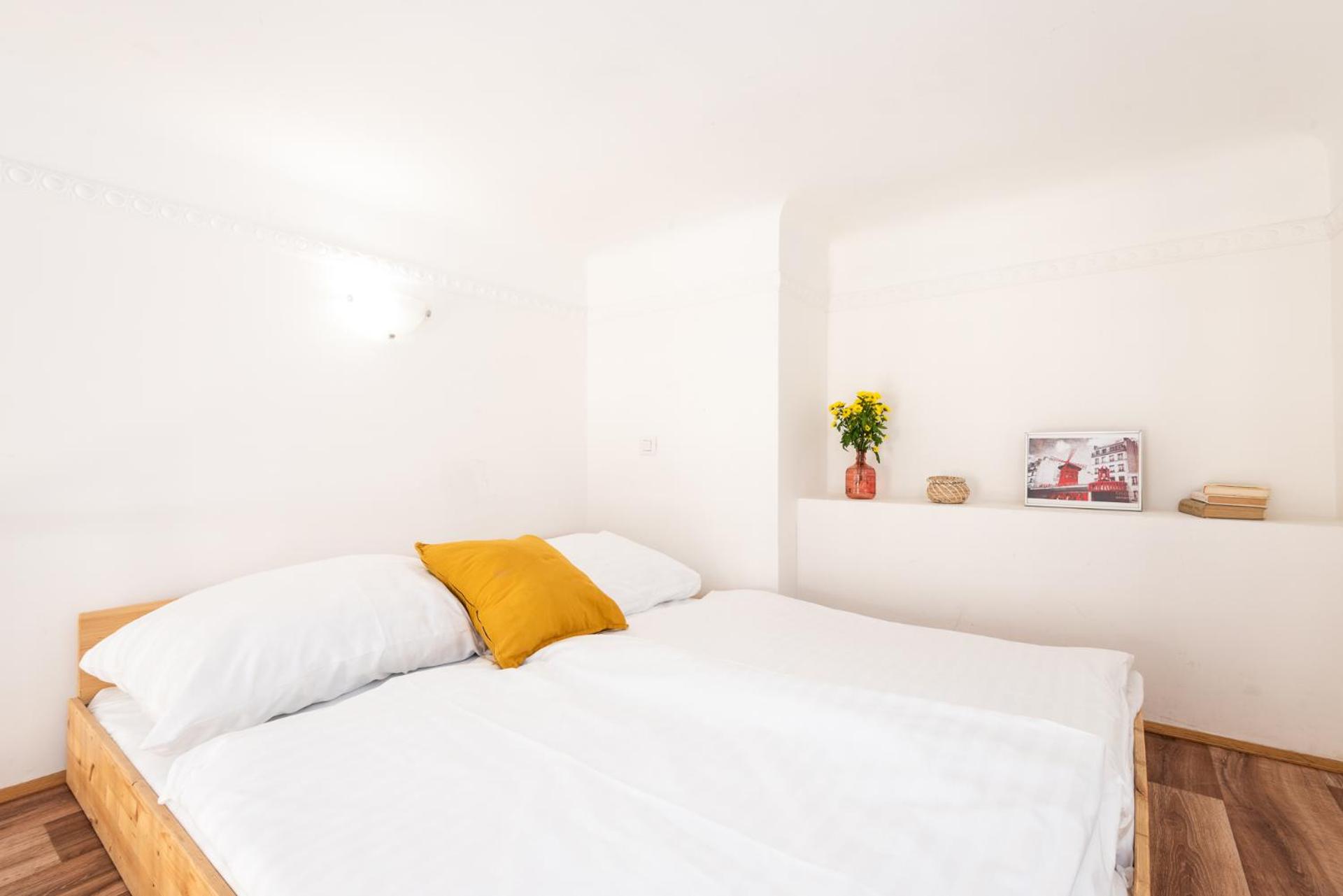 Hybernska Apartments by Pragueforyou