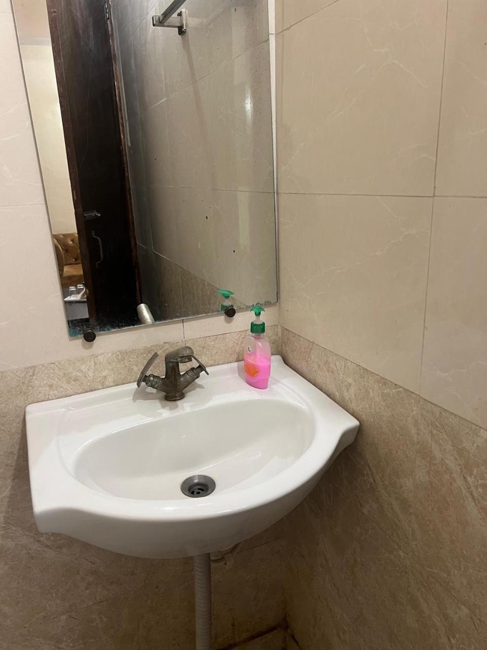 Hotel Kaushambi Grand
