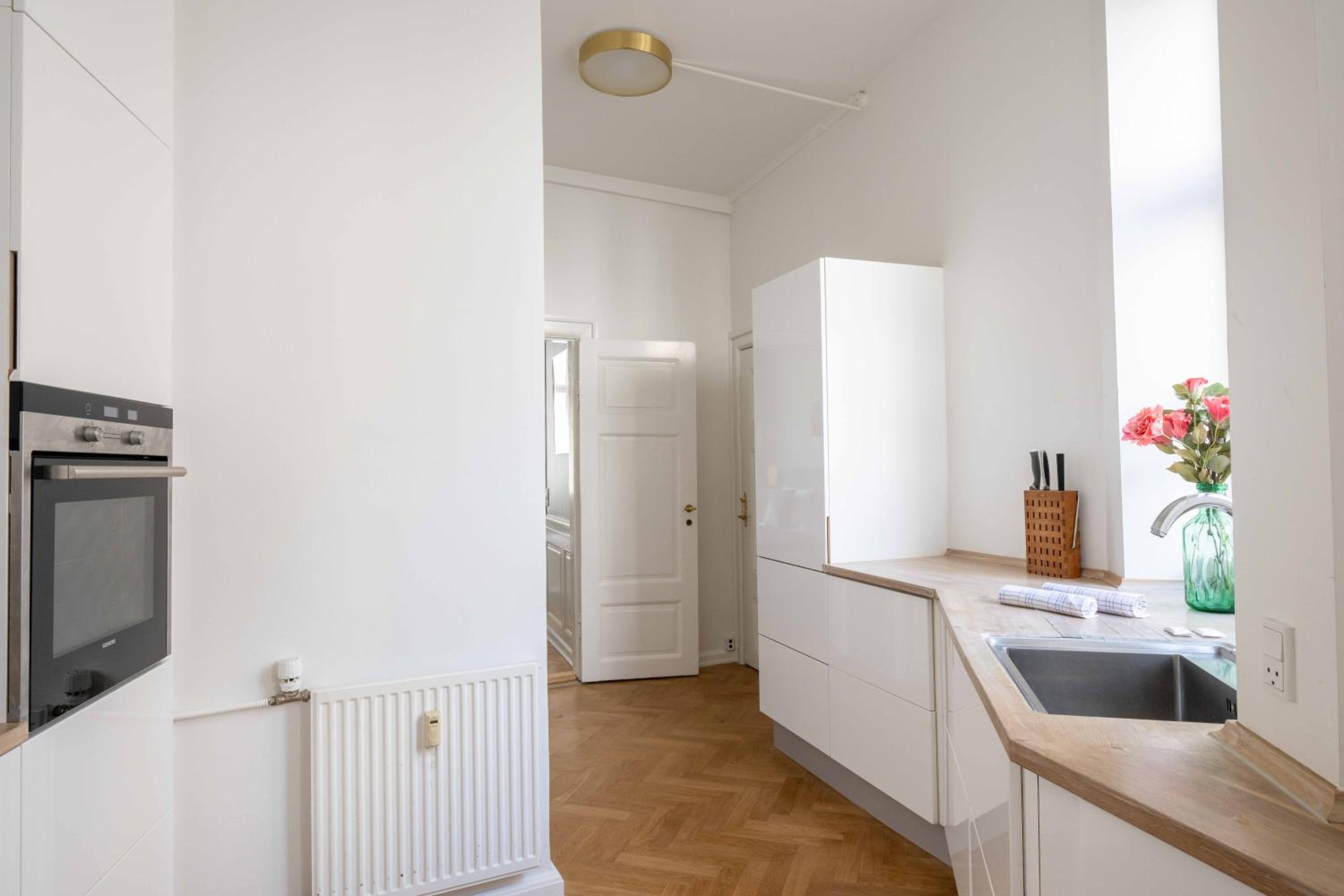 Lavish 4BR Apartment in the Heart of CPH by The Canals view 2