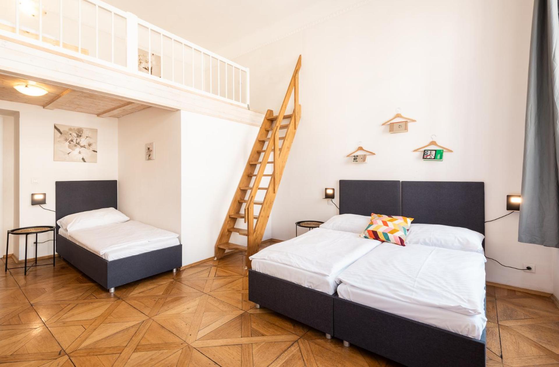 Hybernska Apartments by Pragueforyou