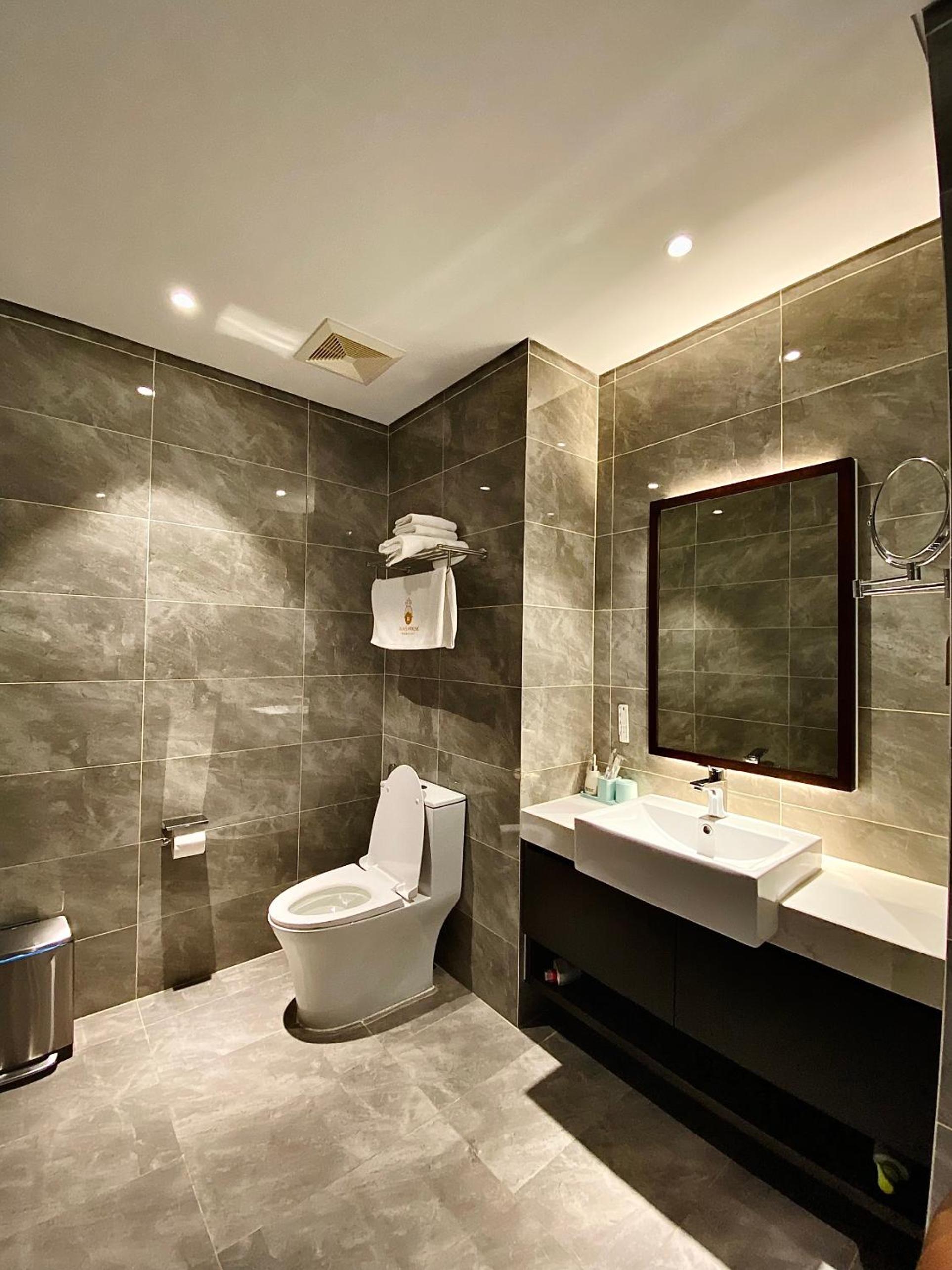 Duas House #S2 Sapphire Hạ Long Căn studio Nhìn ra Biển và SunWhell view 3