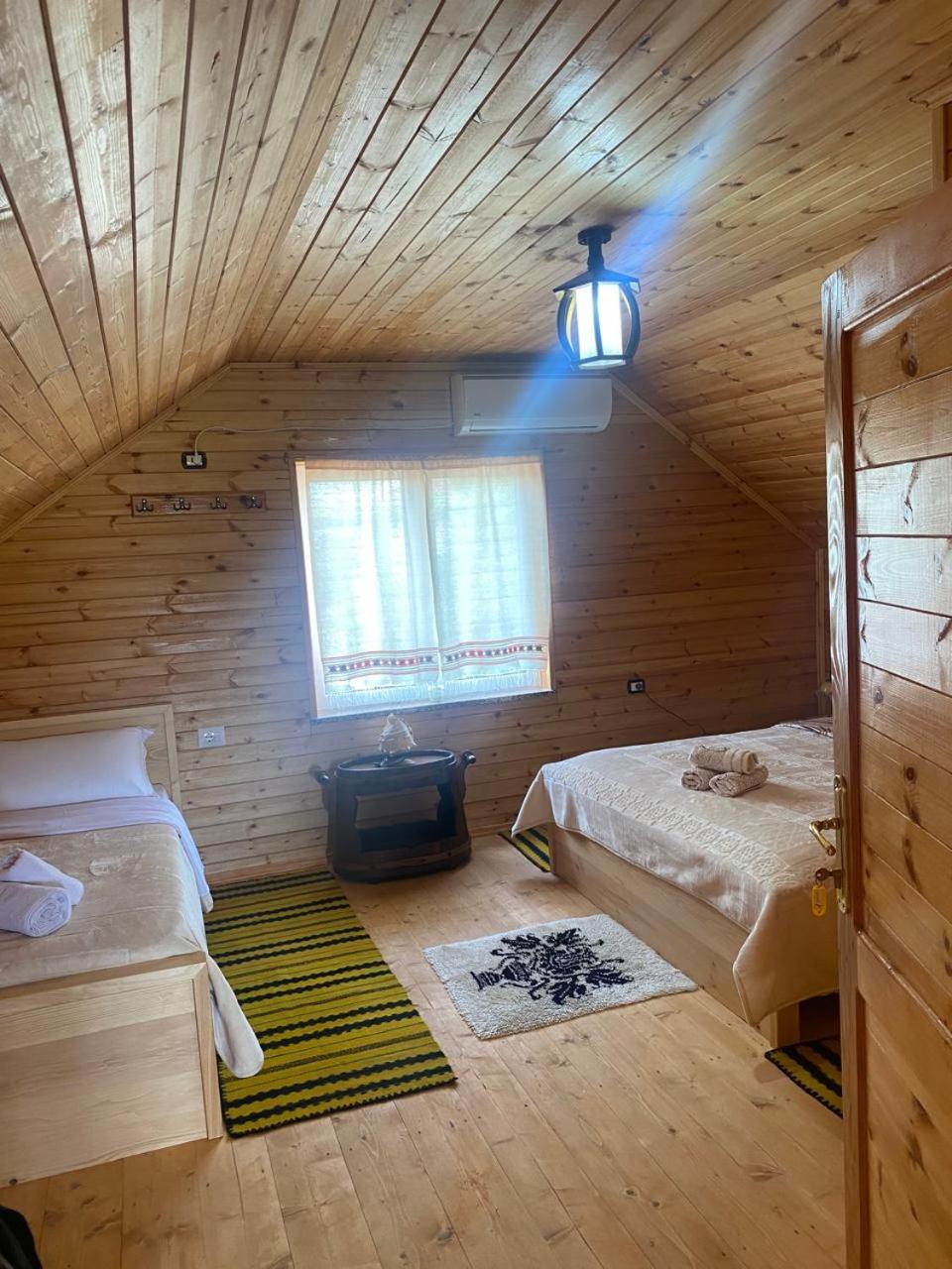 Prroni's Rooms