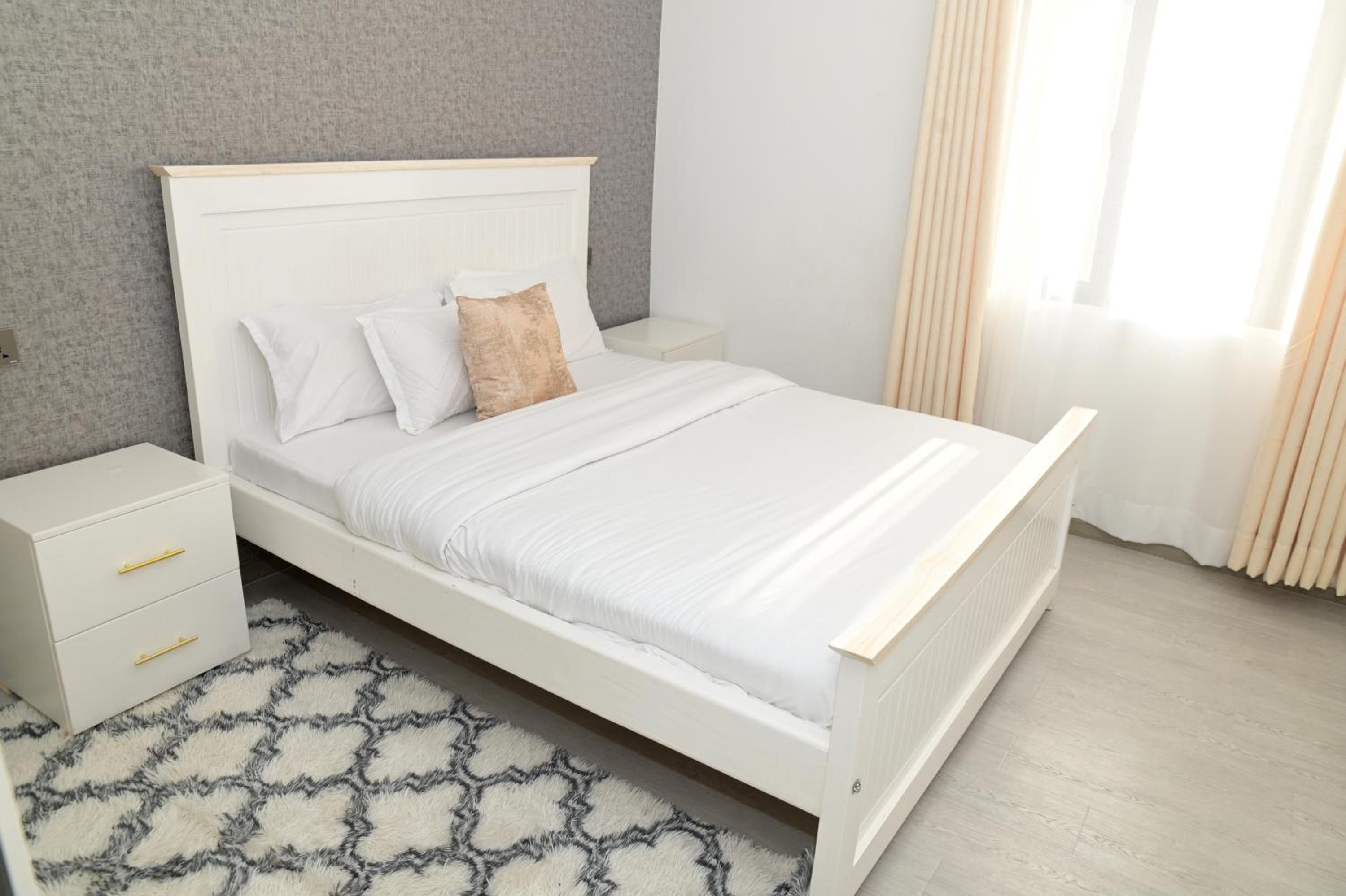 Two bedroom apartment at Royal garden apartments view 5