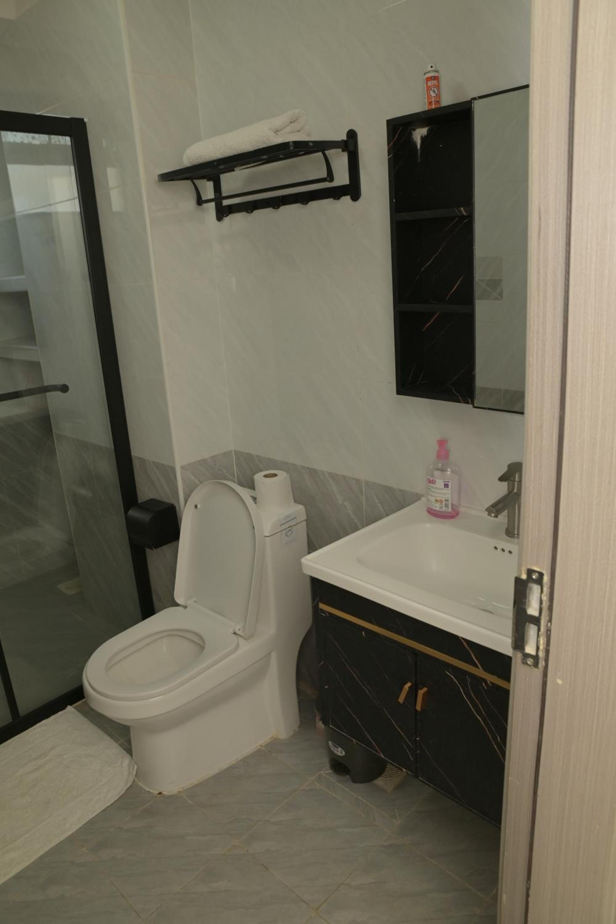 Photo 9