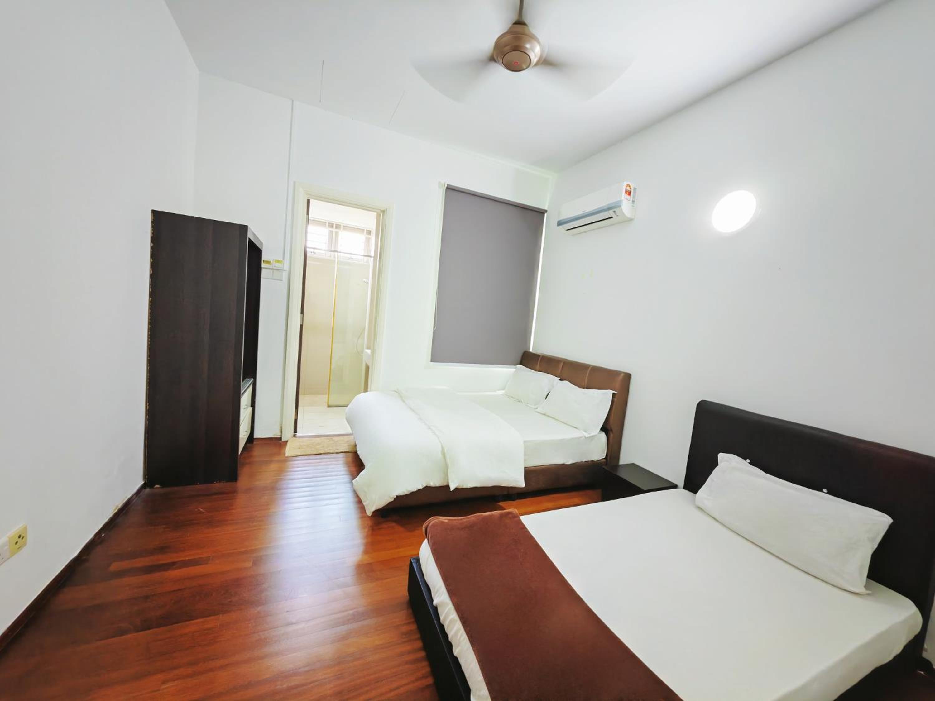 162 Home4Stay Deluxe Big 3story 6Rooms 20pax Wedding USM Arena Bridge photo 8