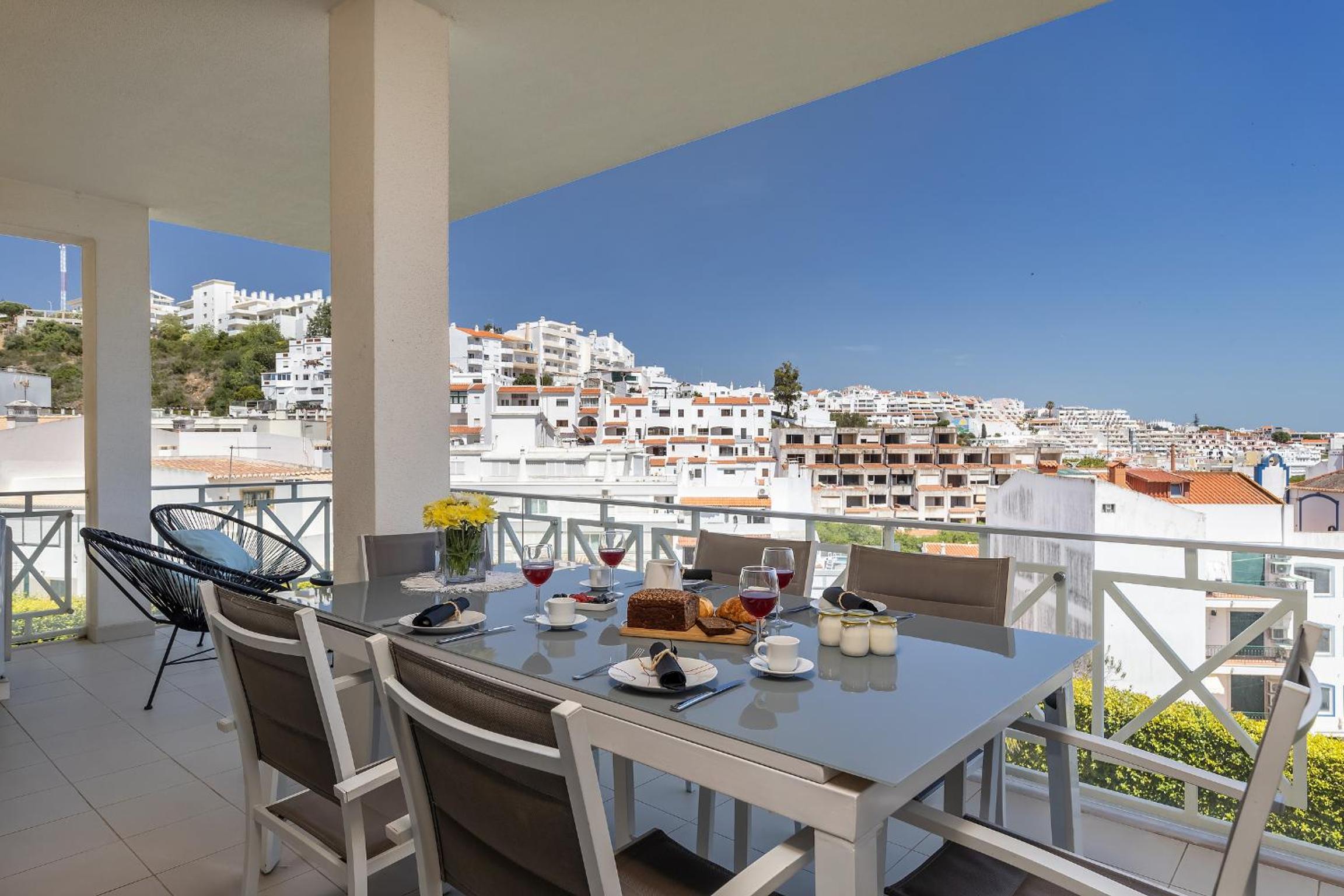 Garden Hill Relax & Old Town by OCvillas view 4