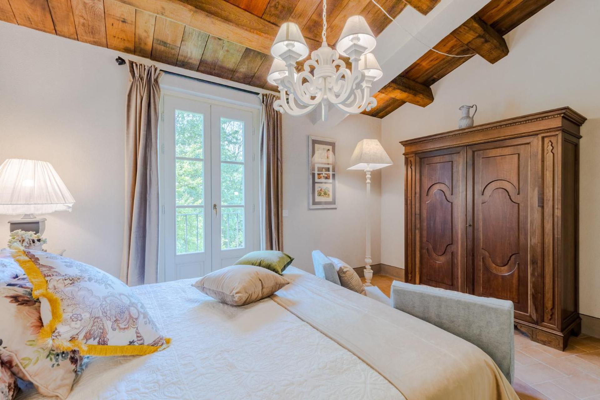 La Vaseria Country House with Secret Garden and pool