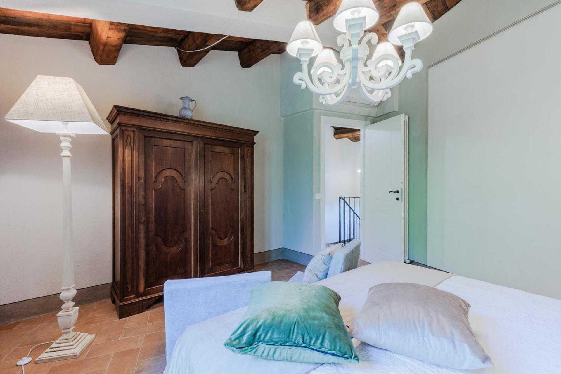 La Vaseria Country House with Secret Garden and pool