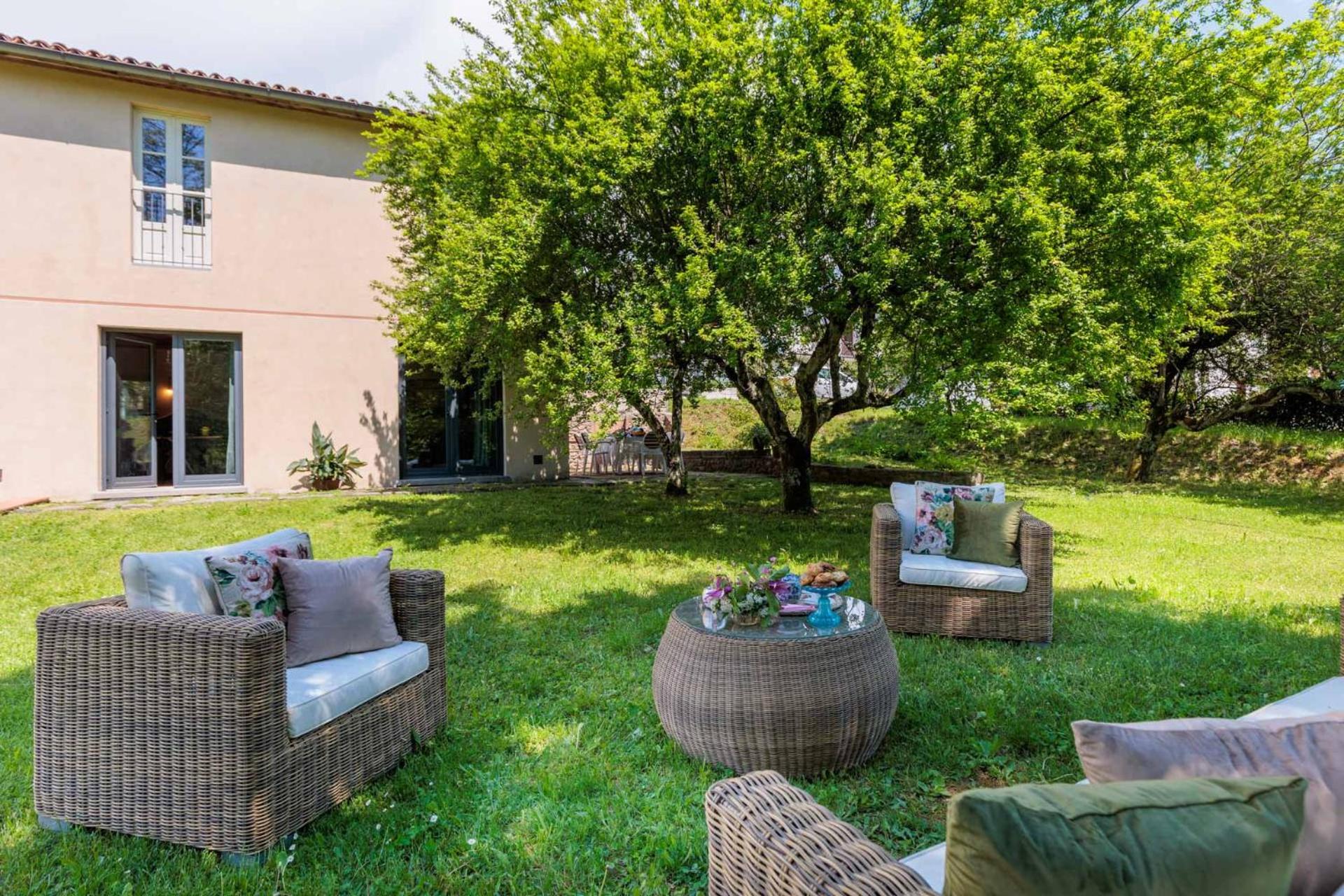 La Vaseria Country House with Secret Garden and pool