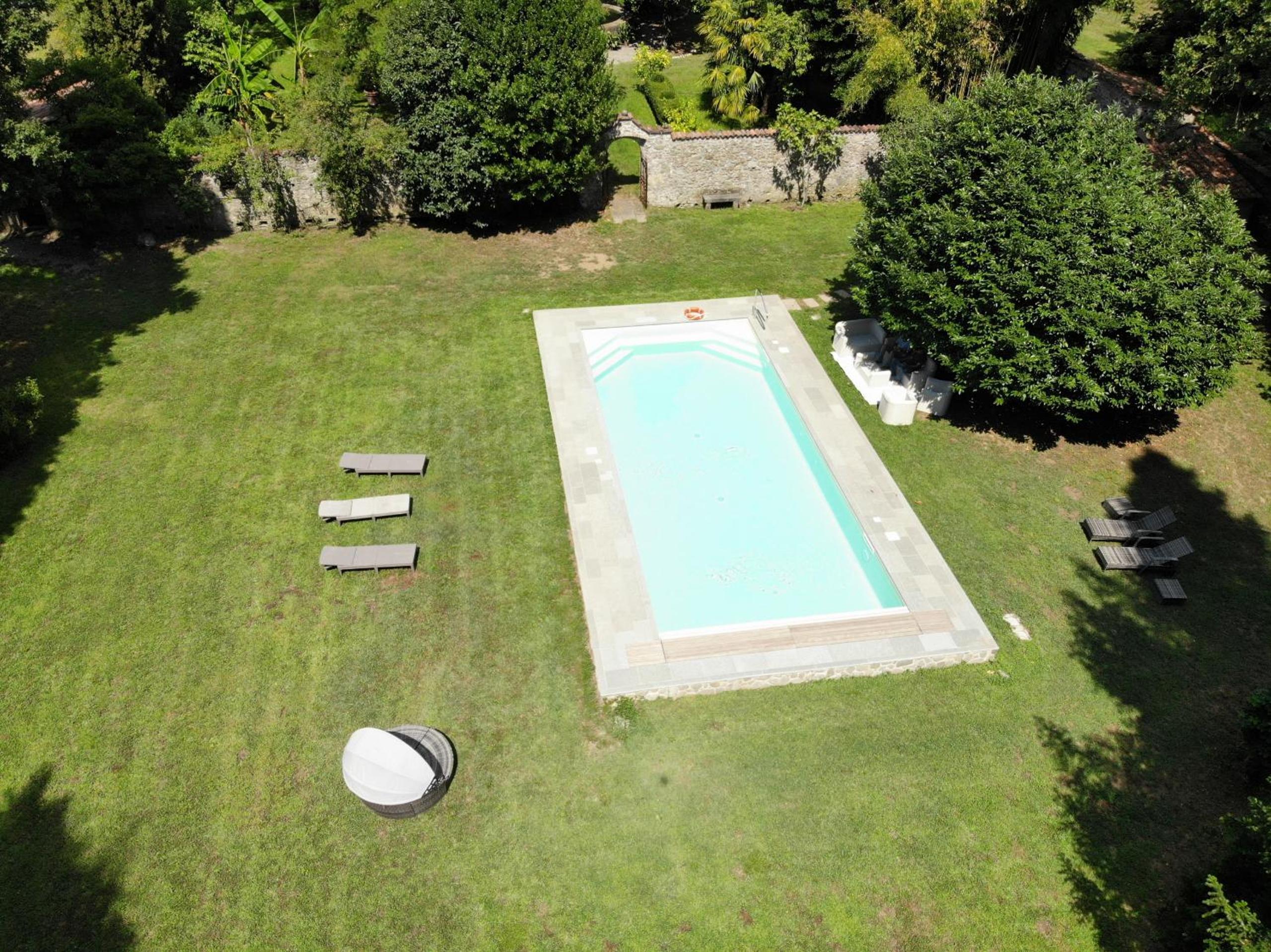La Vaseria Country House with Secret Garden and pool