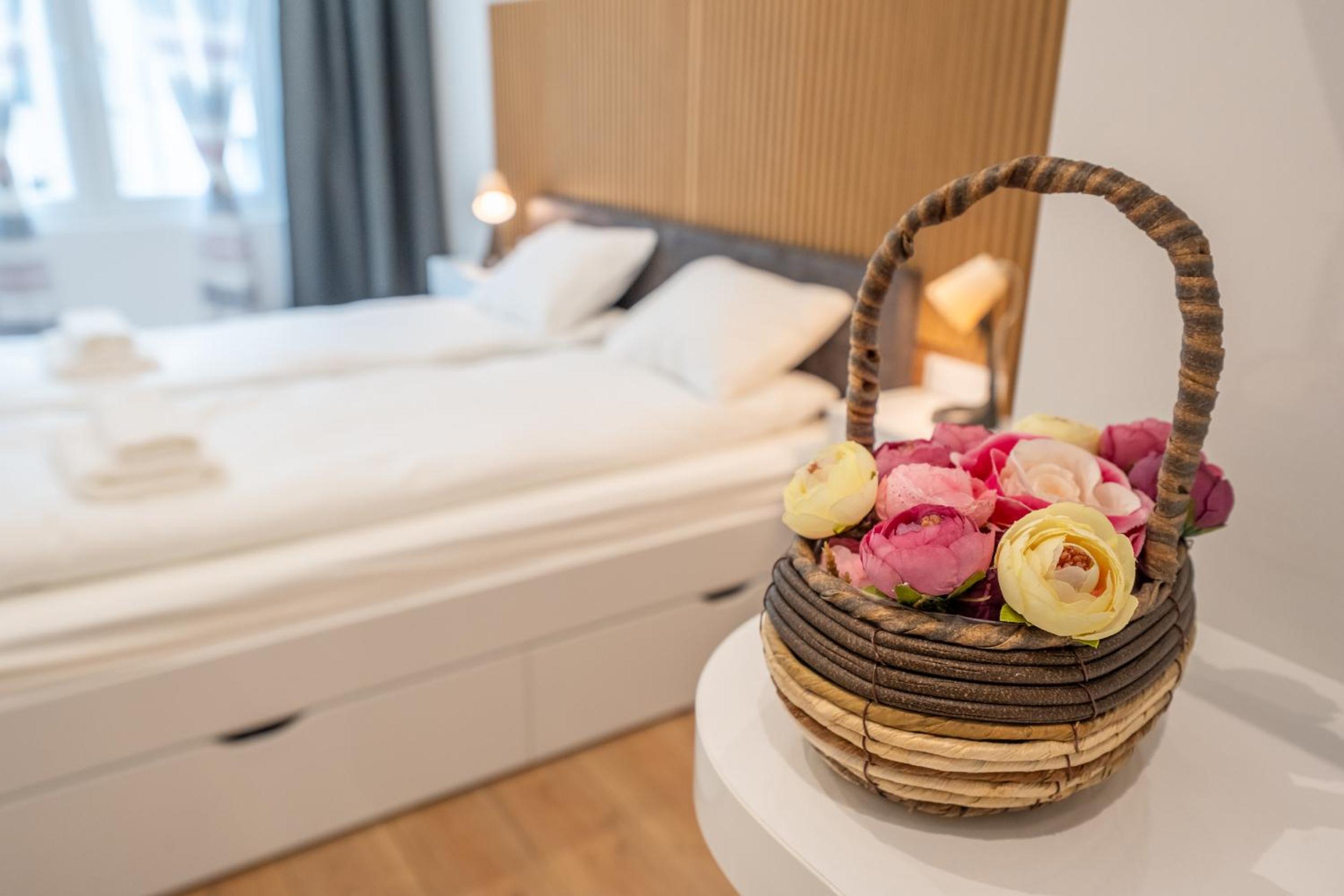 Zenith Apartment