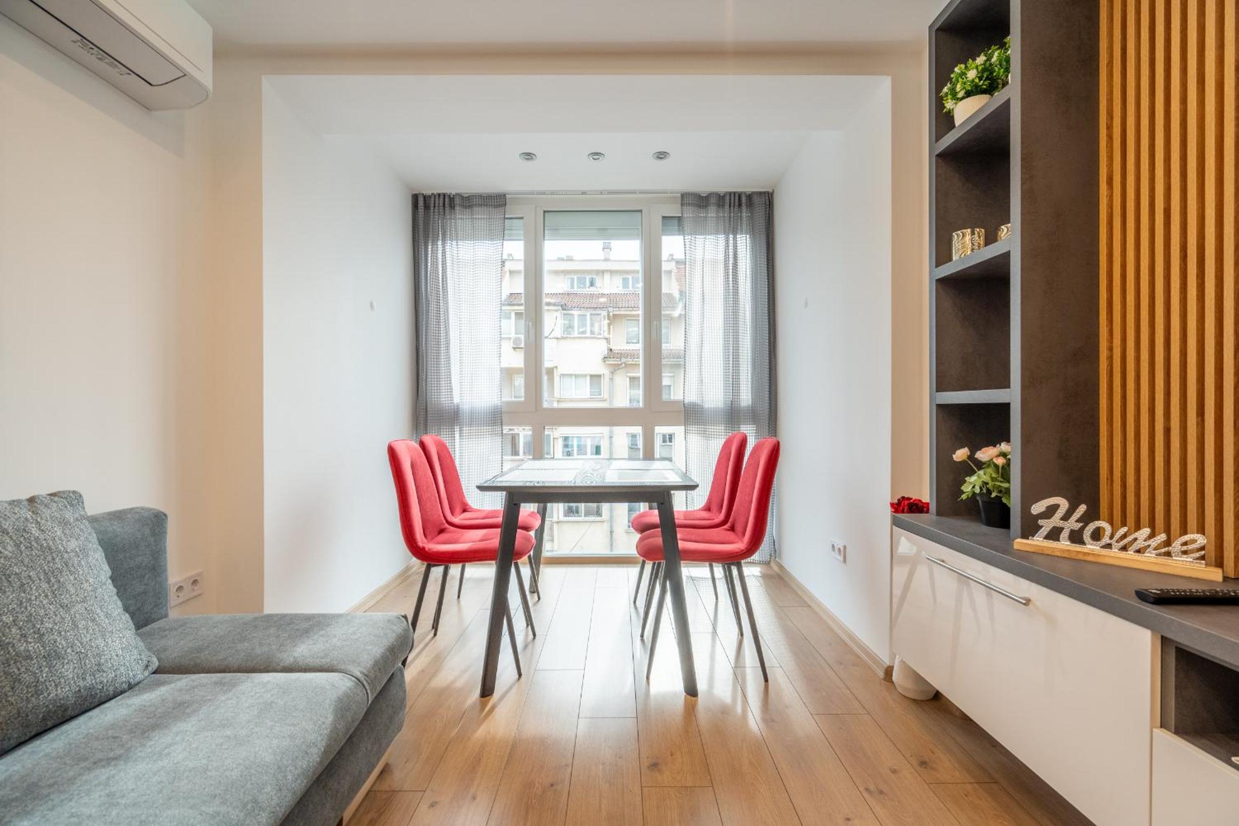 Zenith Apartment