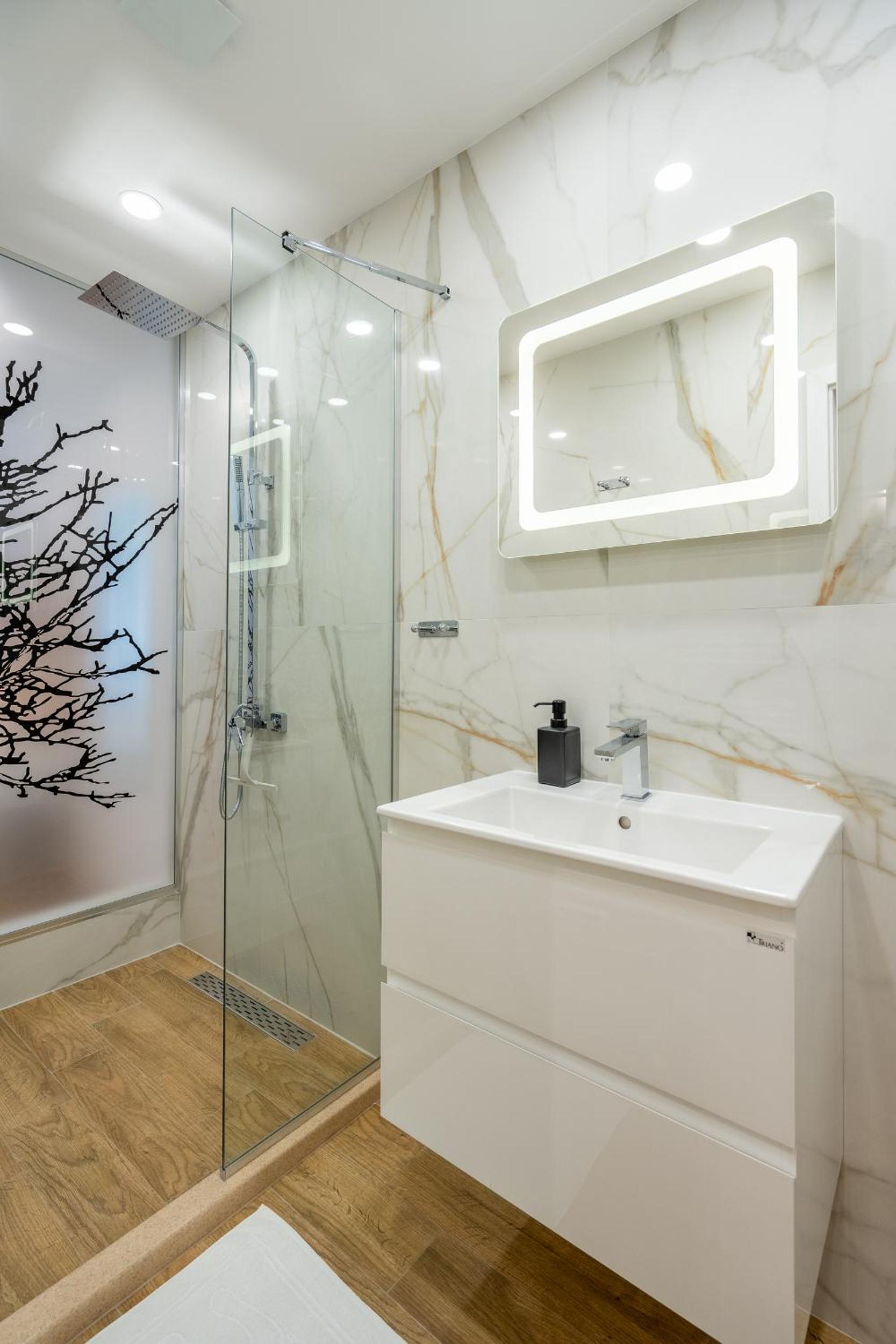 Zenith Apartment