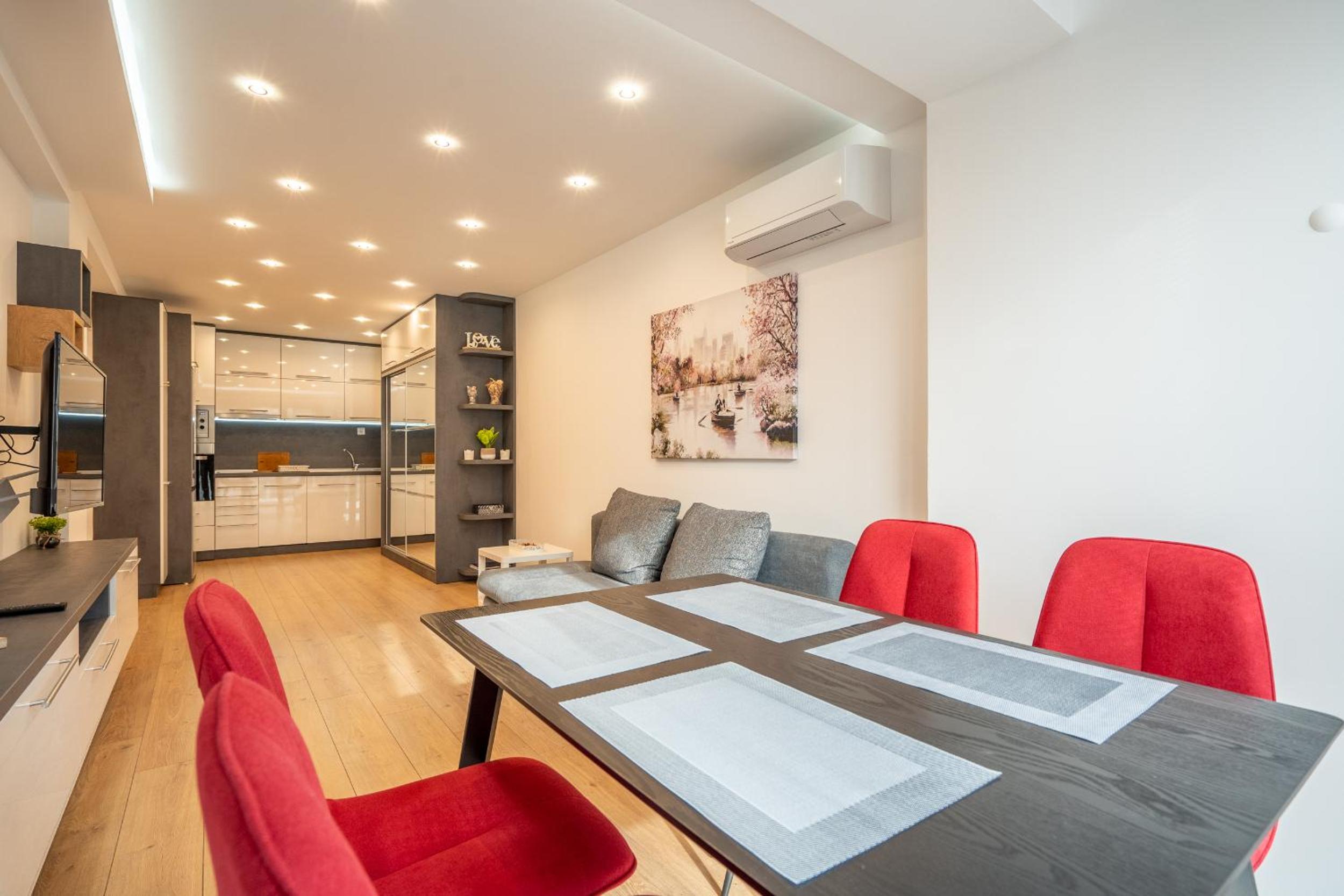 Zenith Apartment