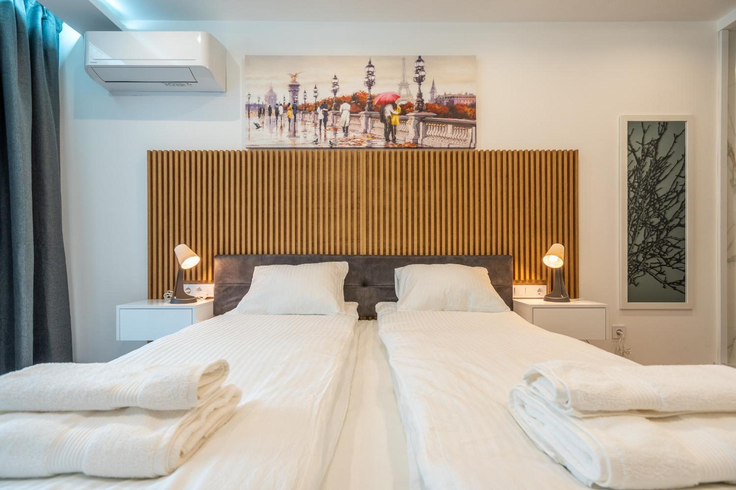 Zenith Apartment