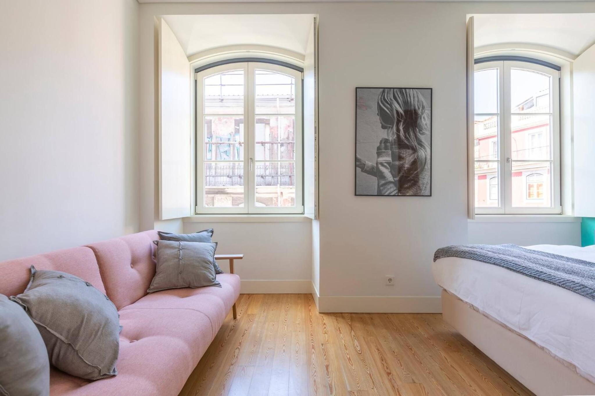 MY LX FLAT Luxury Chiado Design Apartment view 3