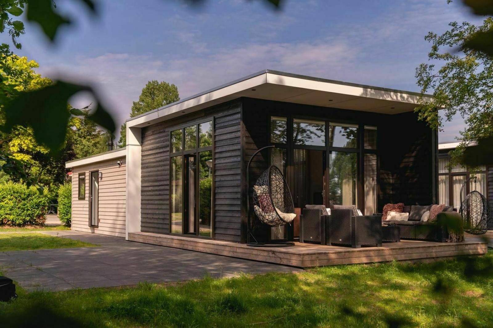 Bungalette 6 people exclusive view 2