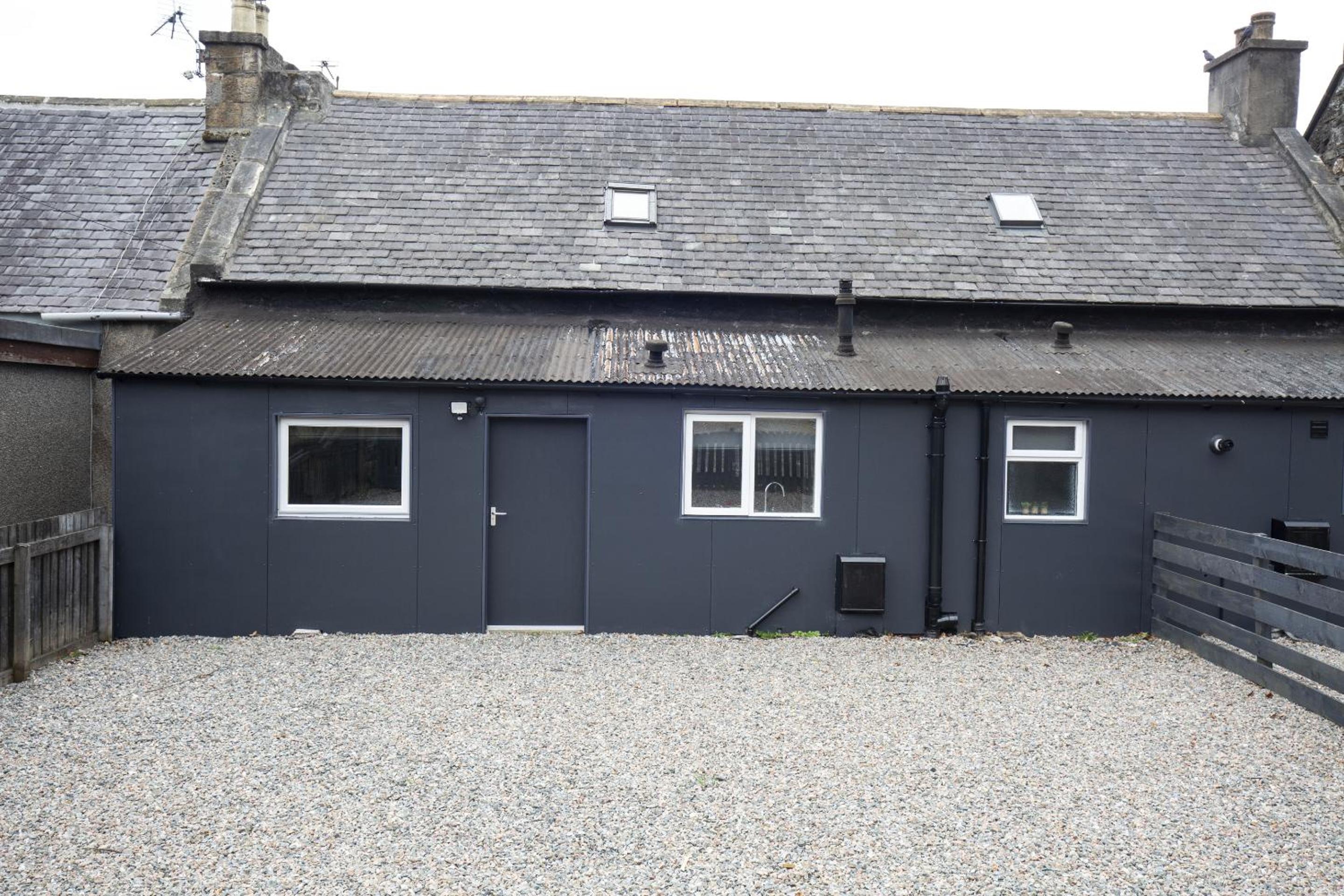 Rothes Residence - SJA Stays - Luxury 3 Bed House view 5