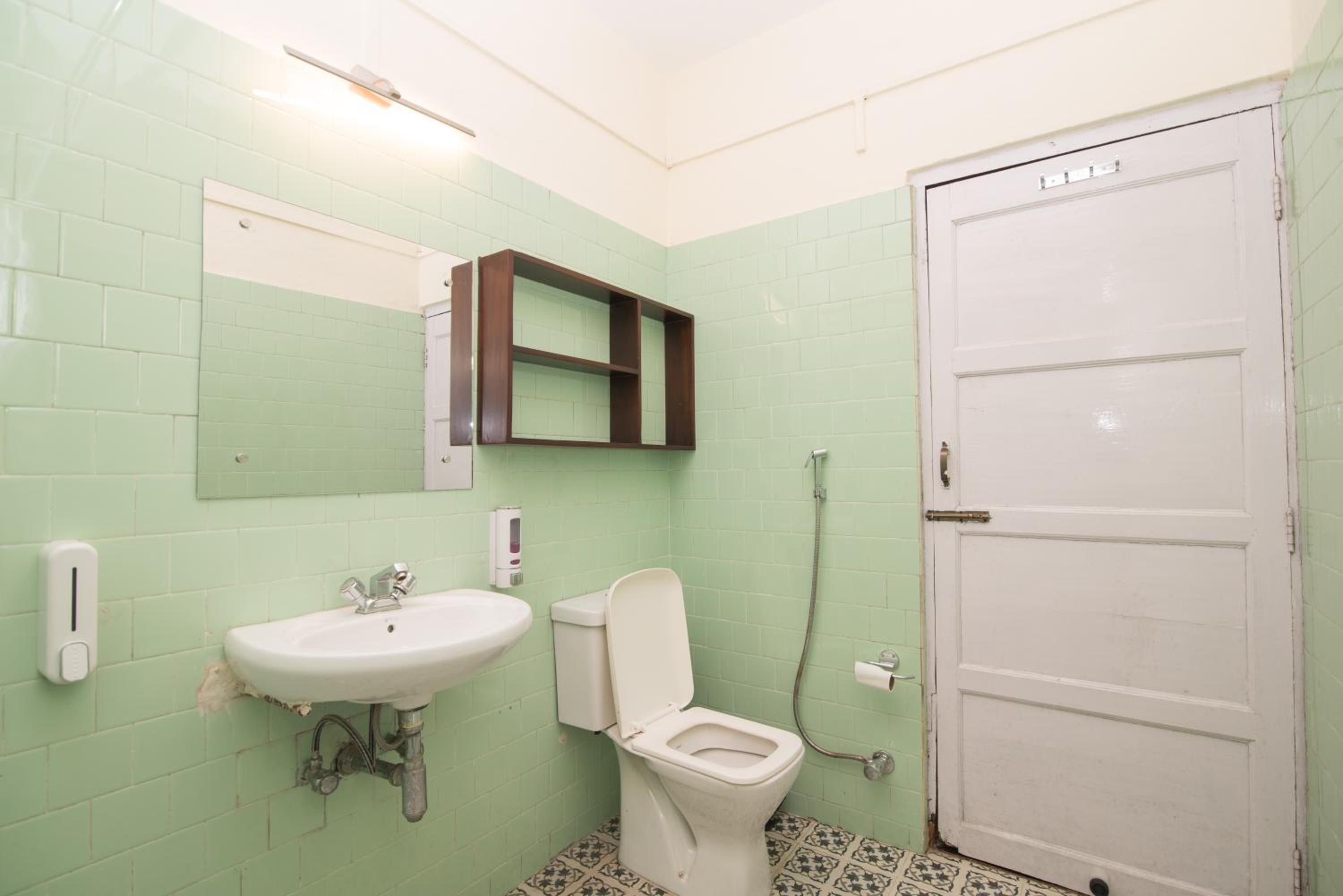 Madhuban Service Apt
