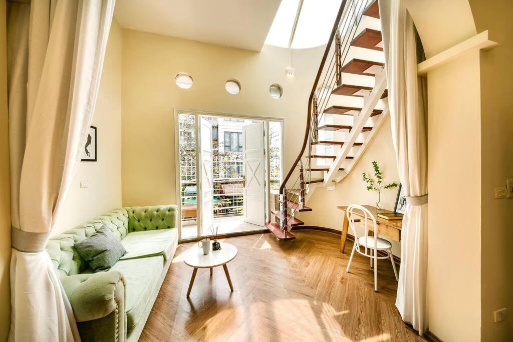 Attic 128m2 Duplex Glass dome by SSens Homes