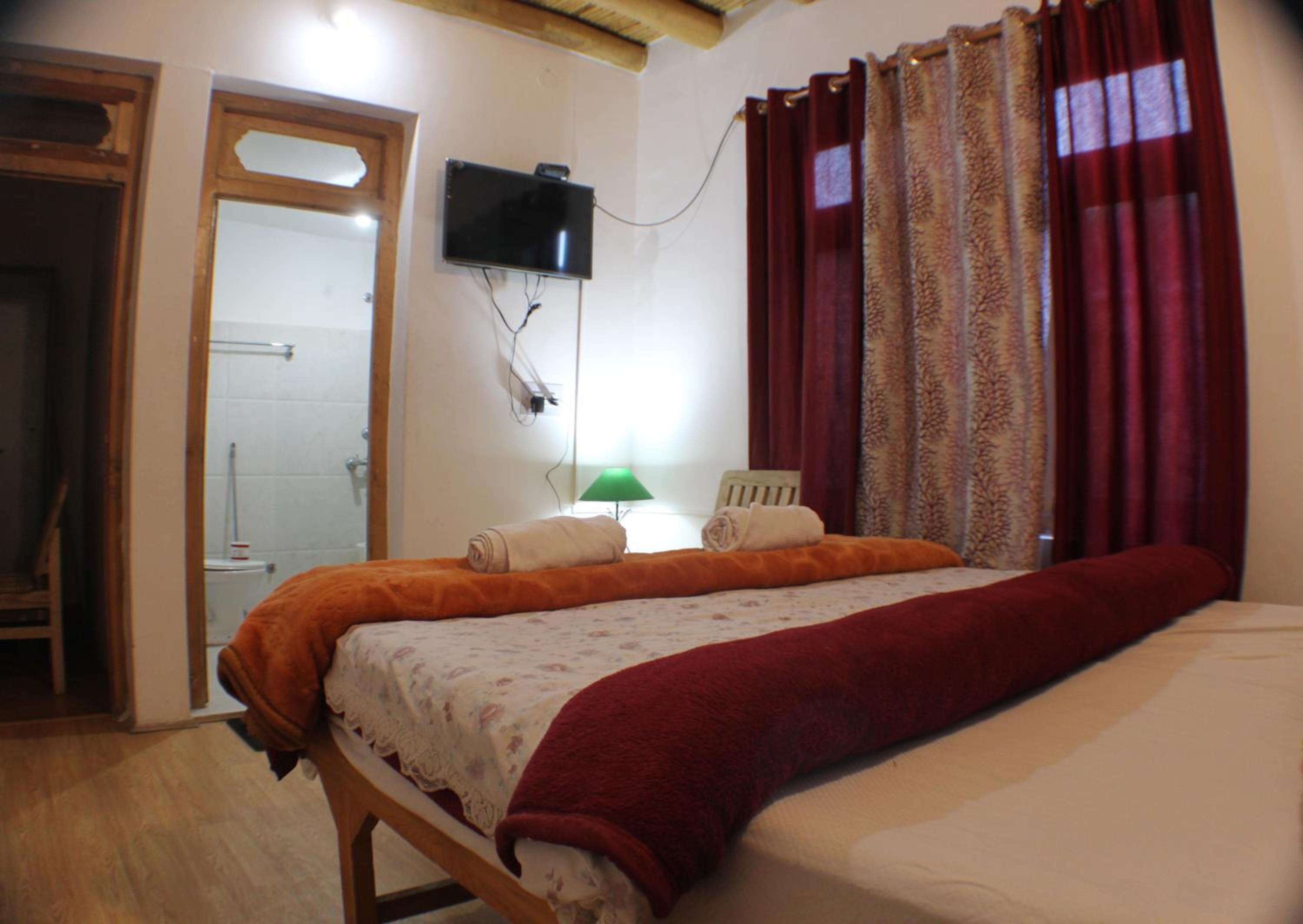 Zangsti Ramik Guest house view 4