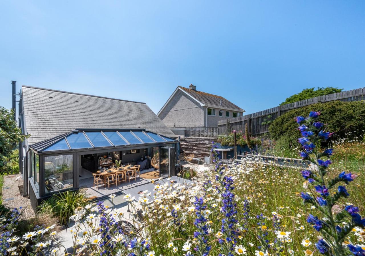 4 Bed in Mawgan Porth oc-p00608 view 4
