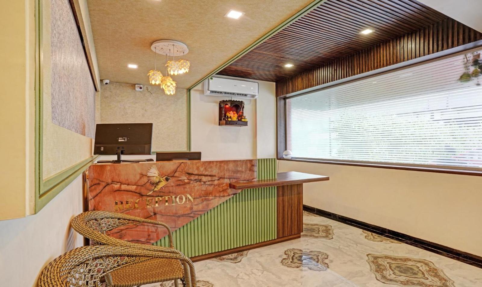 Glitz Hotels Golden Birds - Mahape, Navi Mumbai