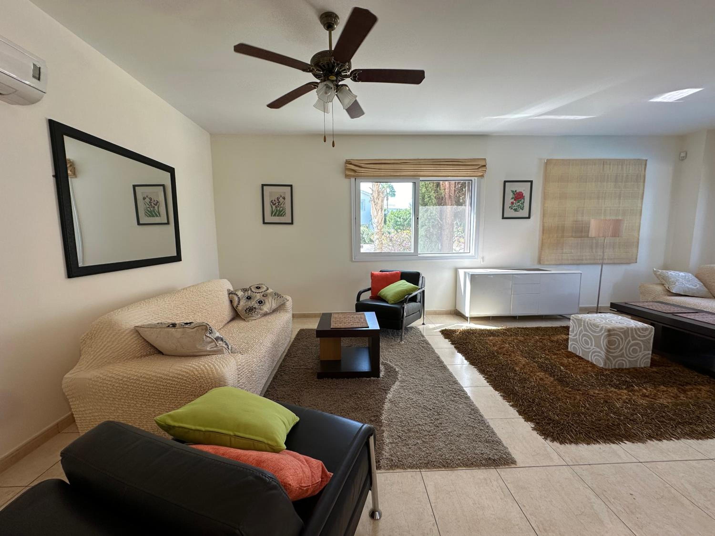 Beach villa Camelia