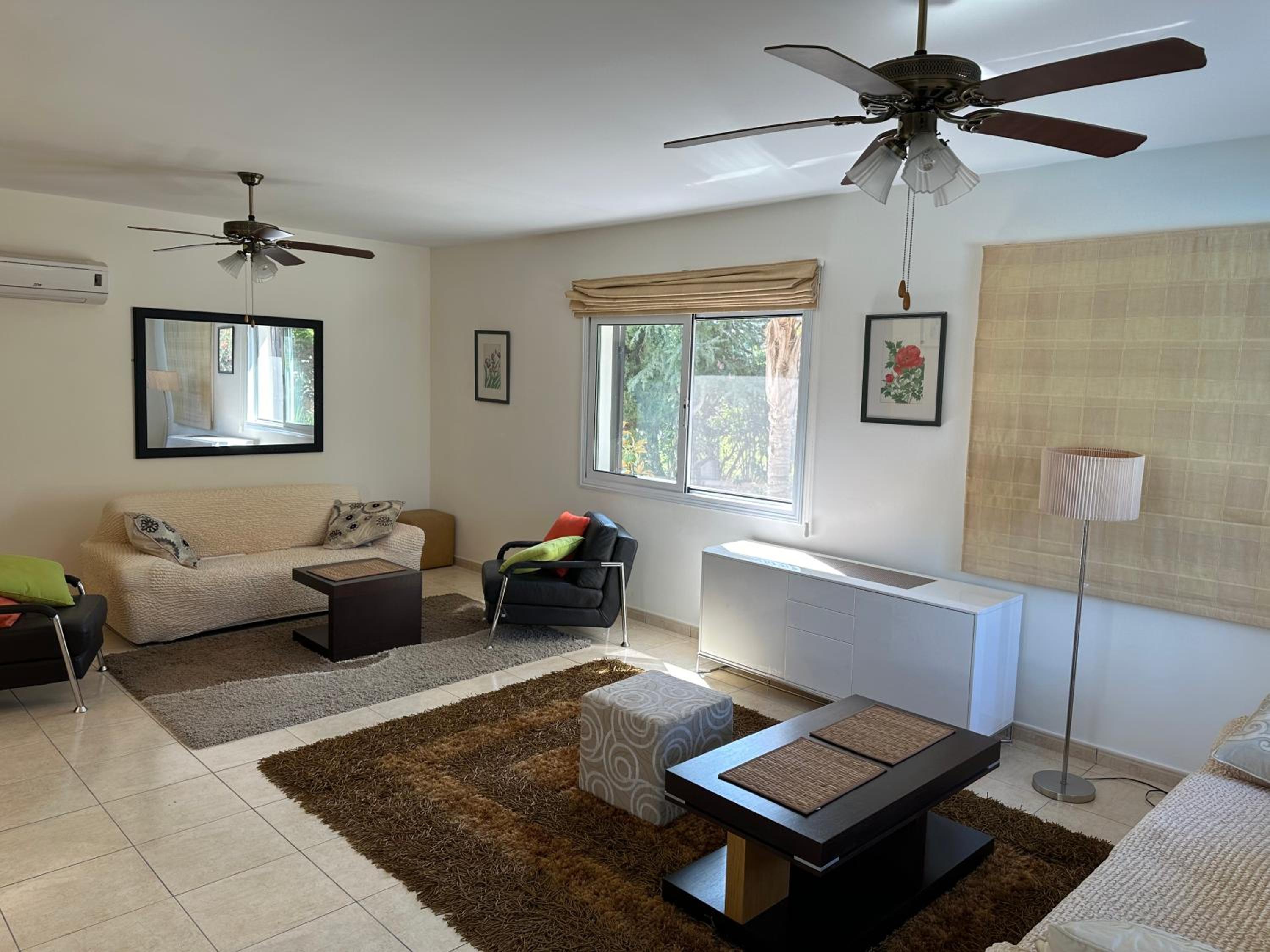 Beach villa Camelia