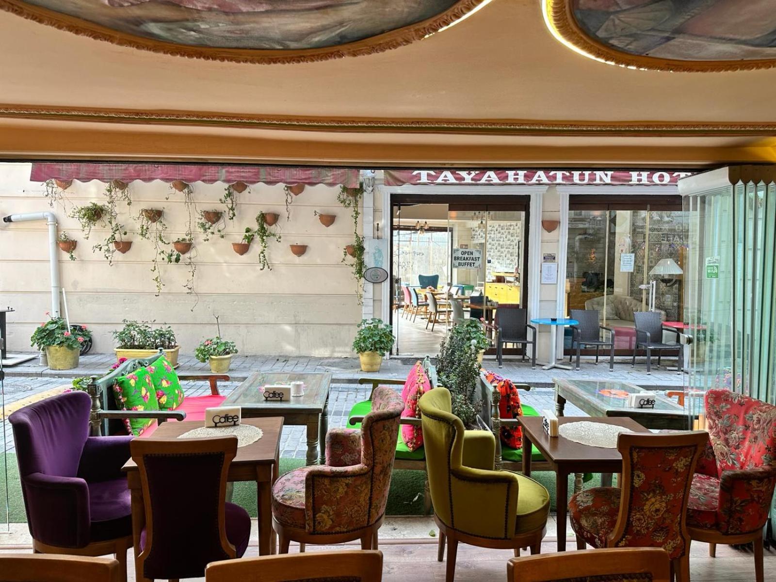 Romantic Mansion - Image 35