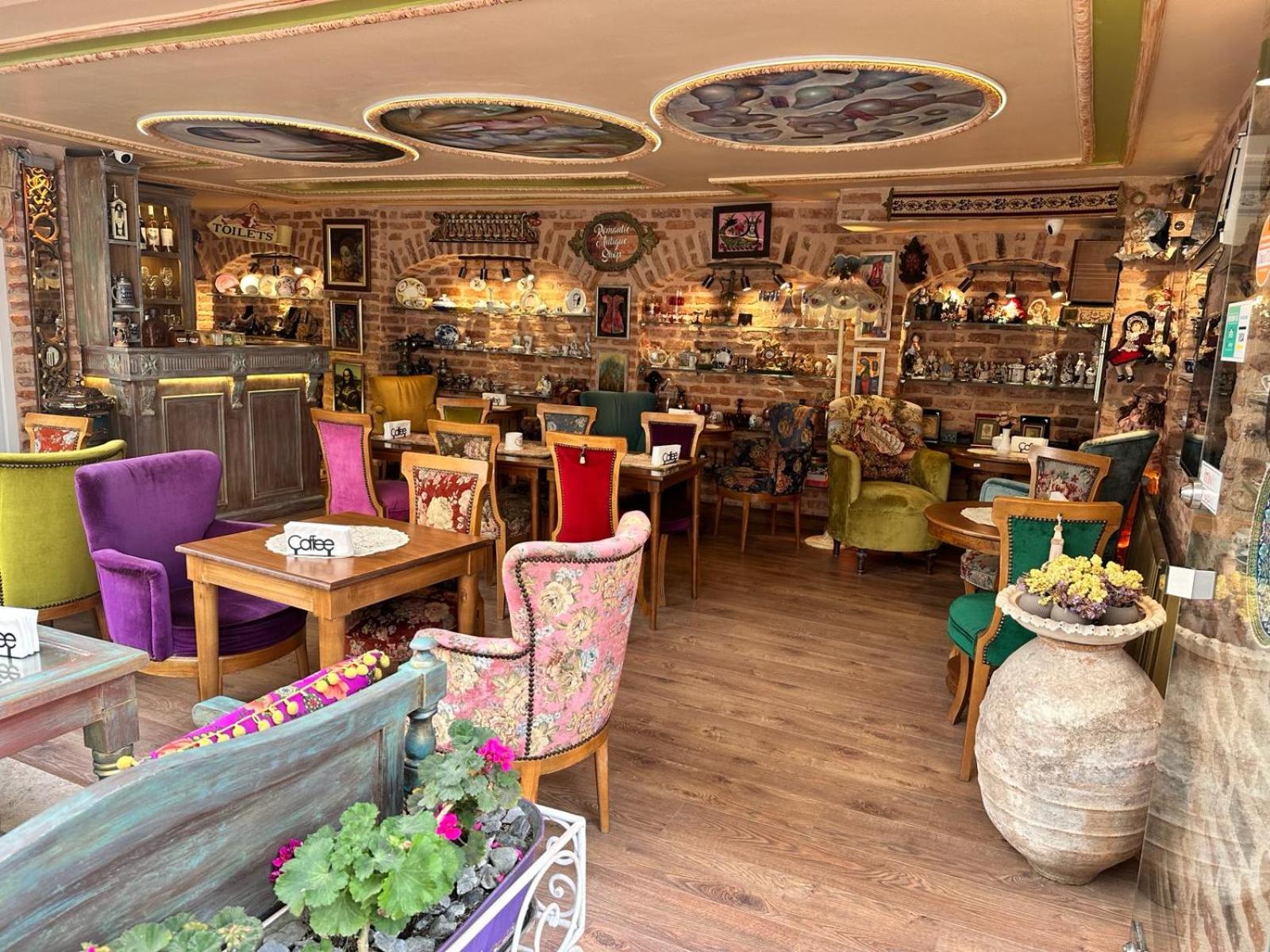 Romantic Mansion - Image 16