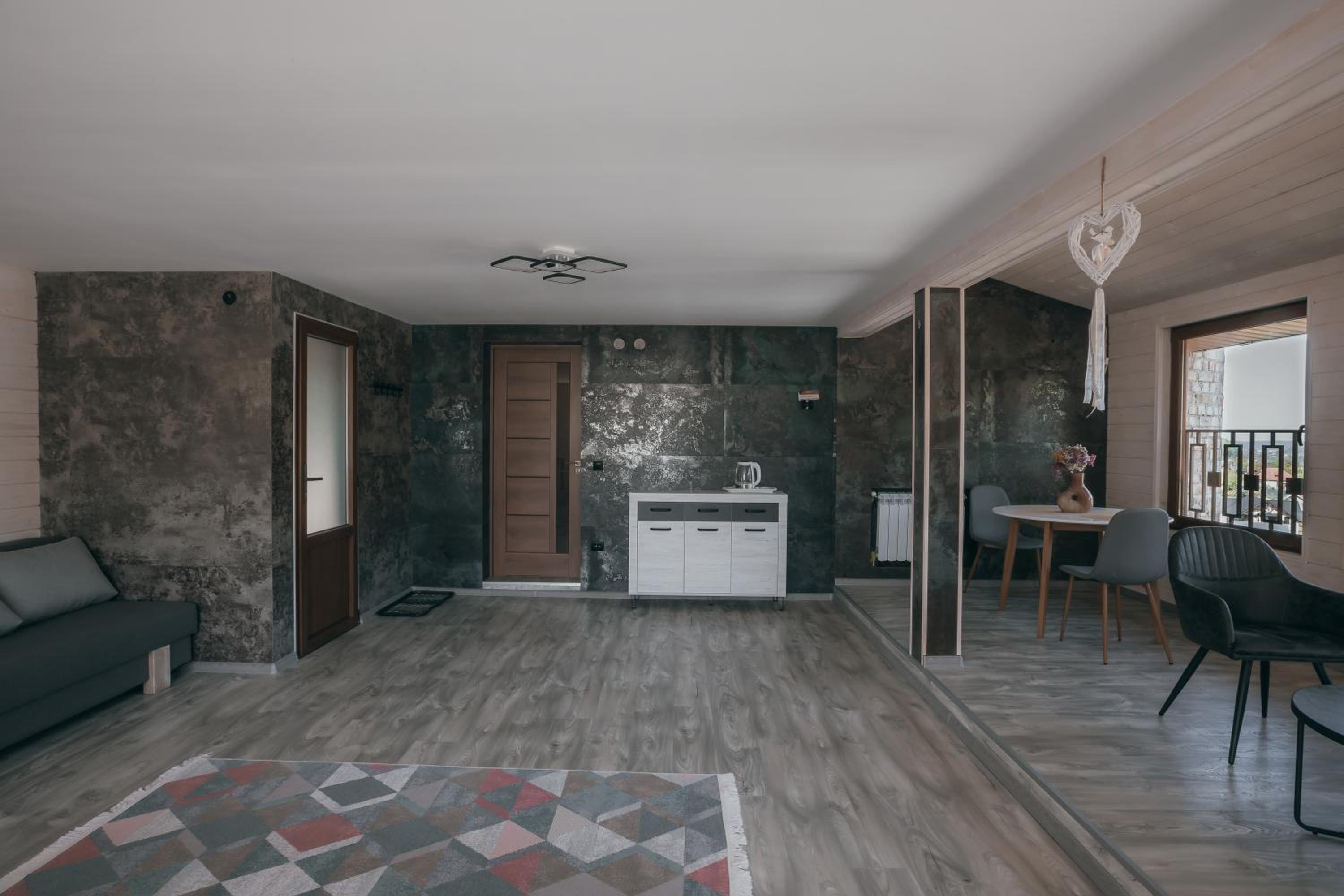Photo 49