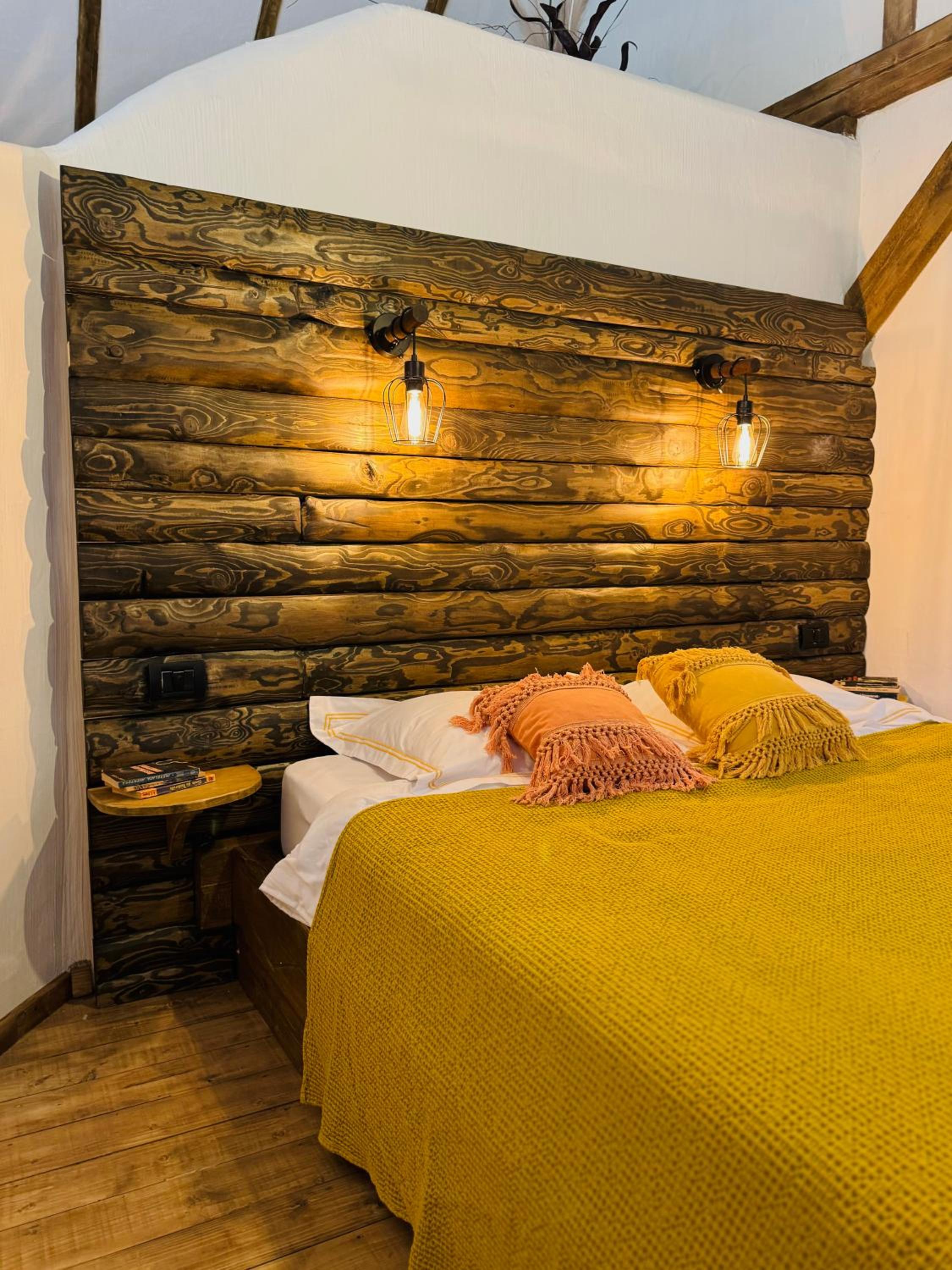 Photo 33
