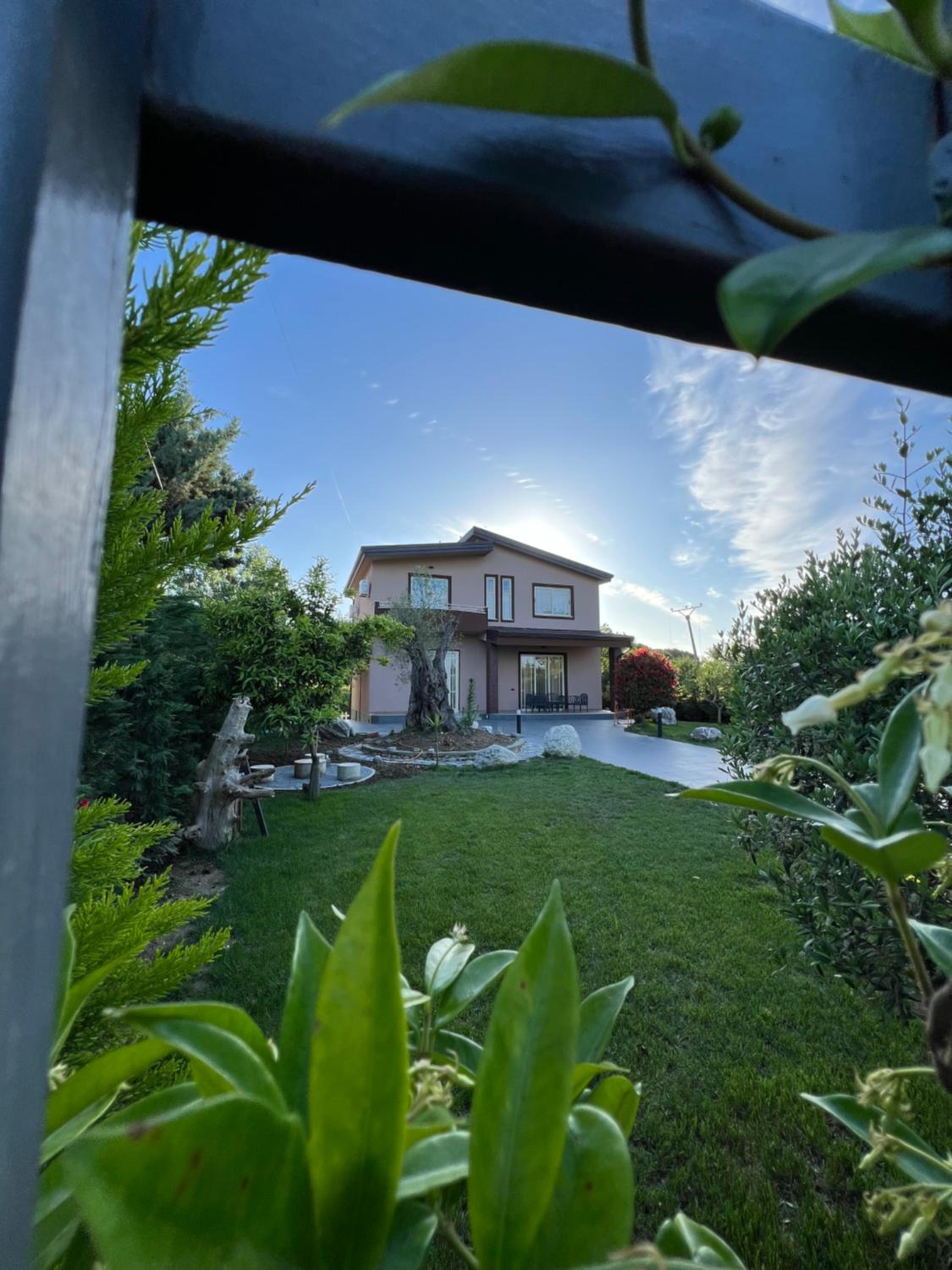 SunnySide Villa