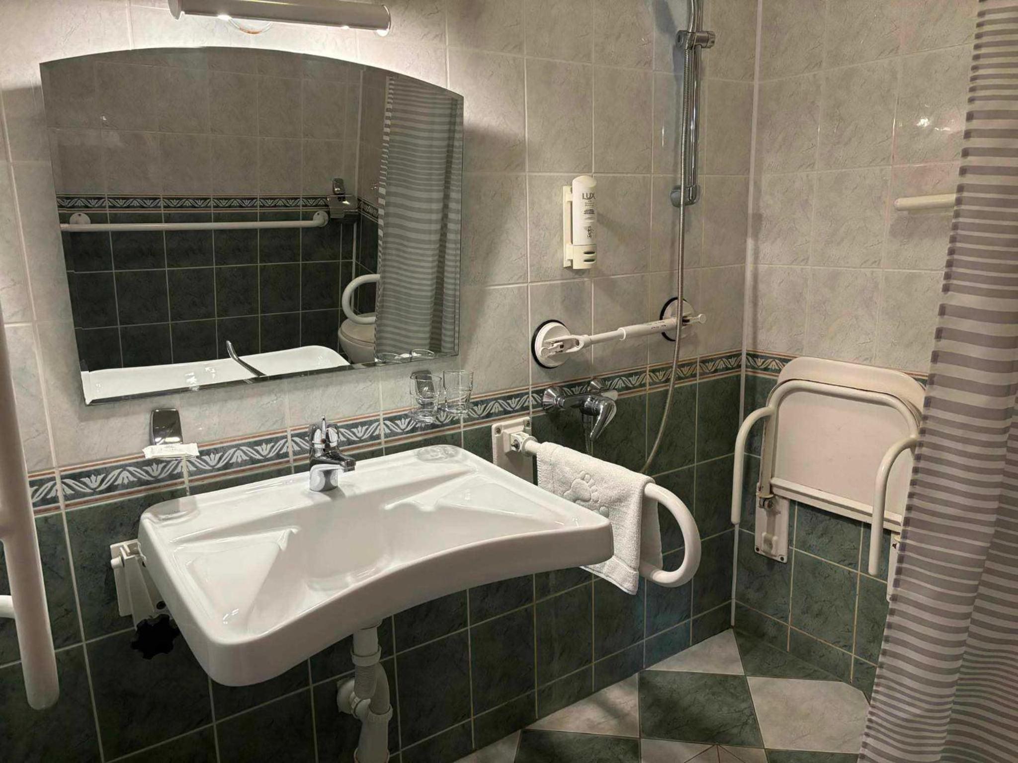 Photo 45