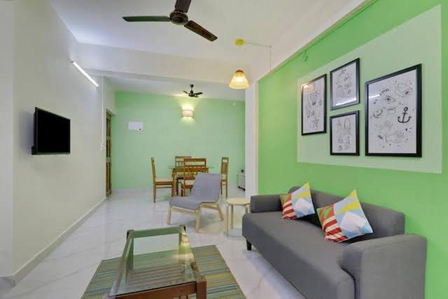 Luxury 2BHK Apartment near Calangute Baga beach with Pool